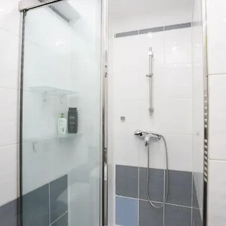 1 Bdrm Apartment In City Center Bucarest Extérieur photo