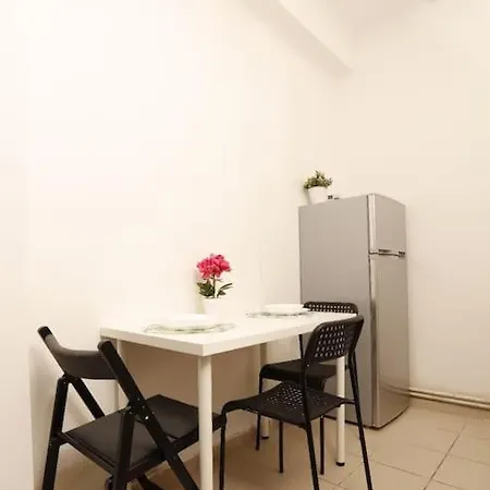 1 Bdrm Apartment In City Center Bucarest Extérieur photo