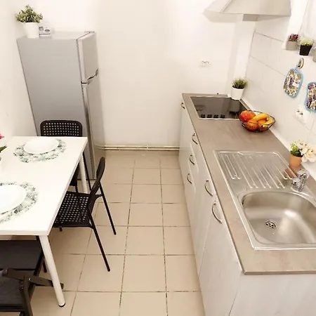 1 Bdrm Apartment In City Center Bucarest Extérieur photo